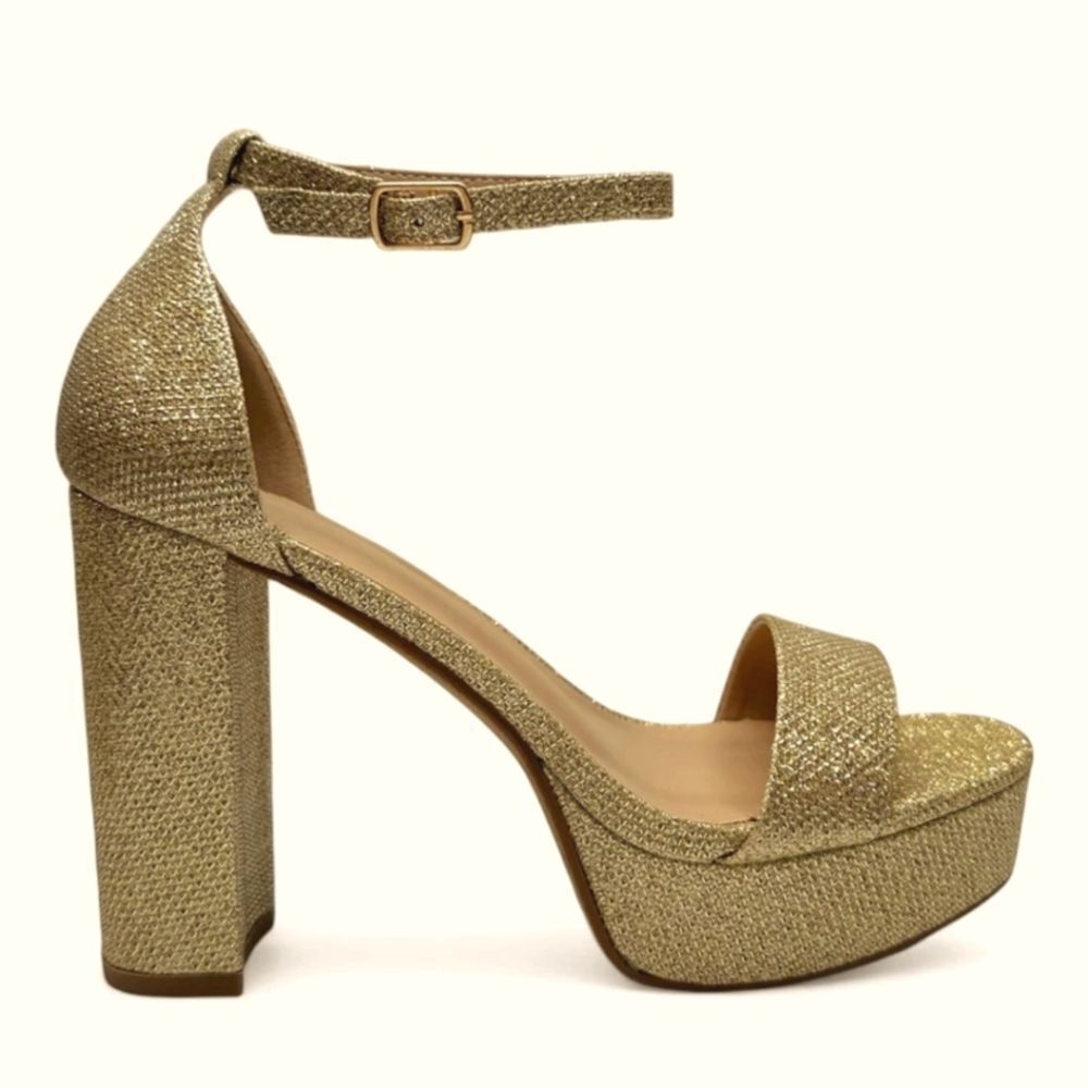BRAND NEWโGBG LOS ANGELES WOMENS PLATFORM OPEN TOE SANDALS G1